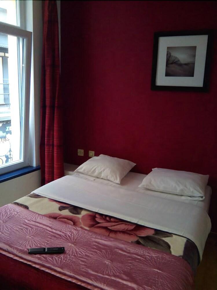 בריסל Hotel Abberdeen מראה חיצוני תמונה