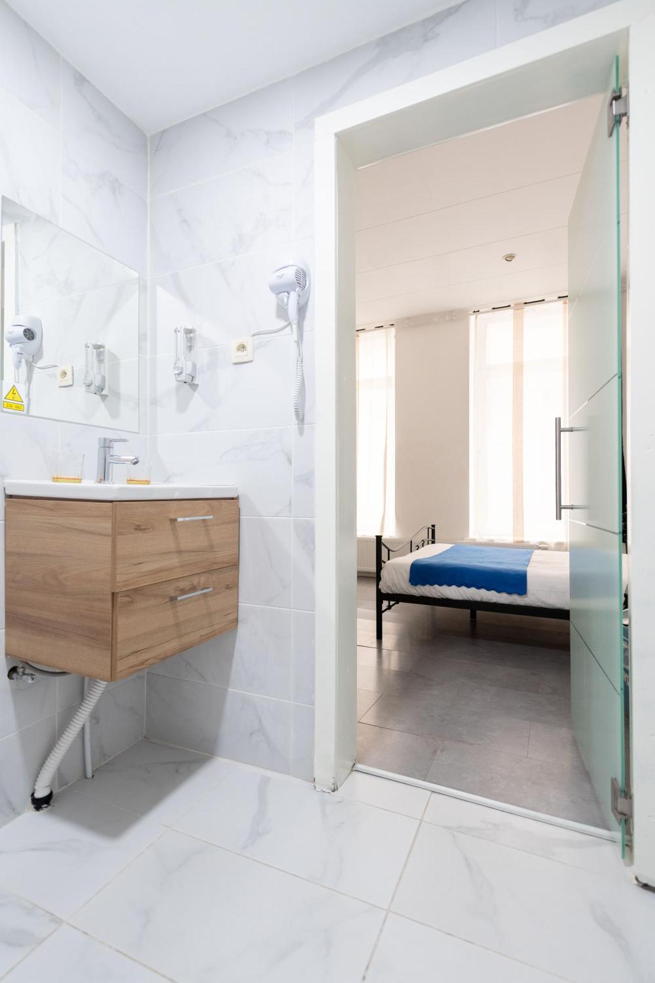 בריסל Hotel Abberdeen מראה חיצוני תמונה