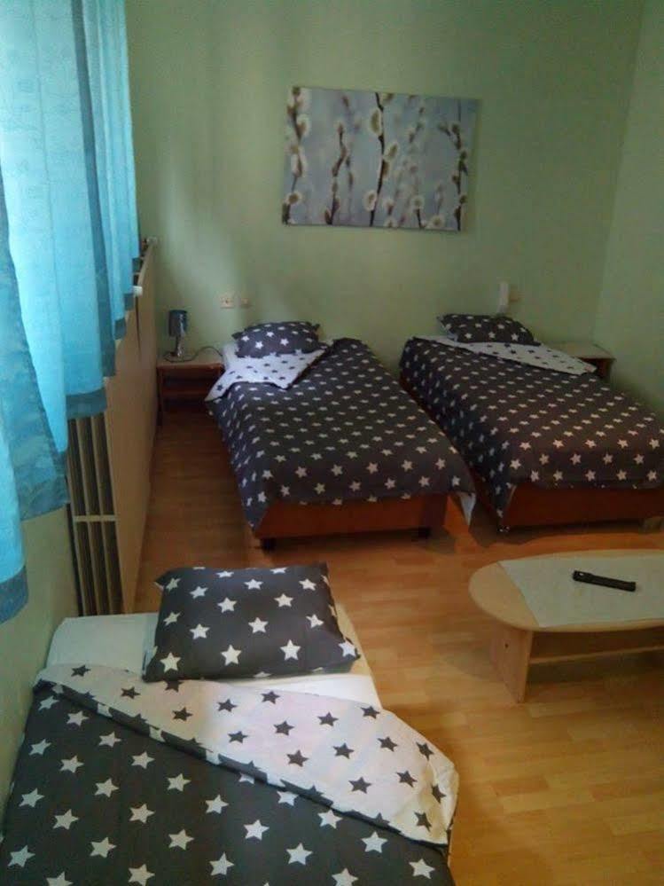 בריסל Hotel Abberdeen מראה חיצוני תמונה