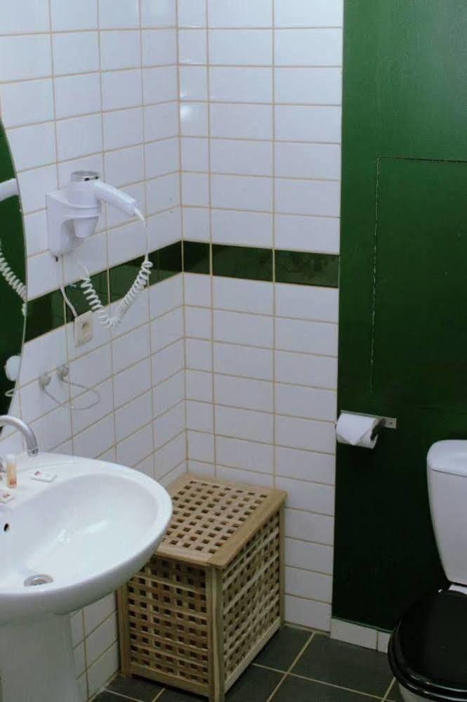 בריסל Hotel Abberdeen מראה חיצוני תמונה